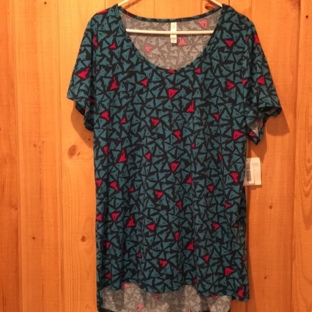❤️ New LuLaRoe Classic T size 3XL